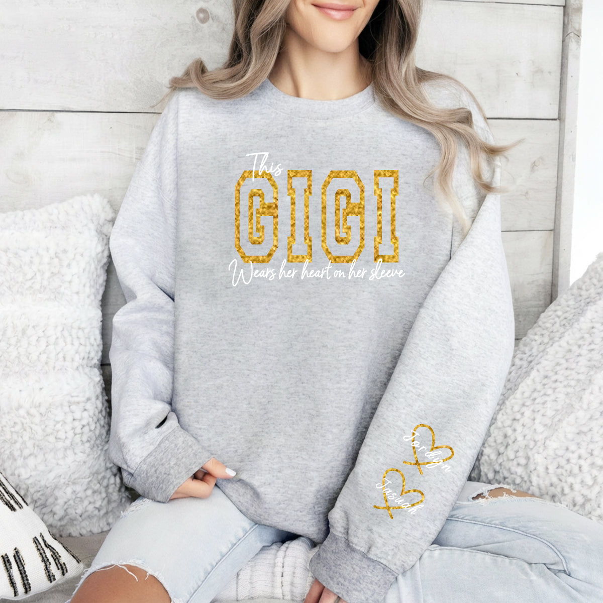 Wear Your Heart on Your Sleeve – Personalized Glitter Mama Sweatshirt with Kids’ Names | for Mom Mother&