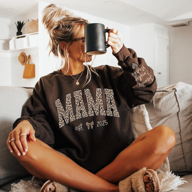 Custom Leopard Mama Heat Transfer Print Sweatshirt With Kid Name On Sleeve | Mother&