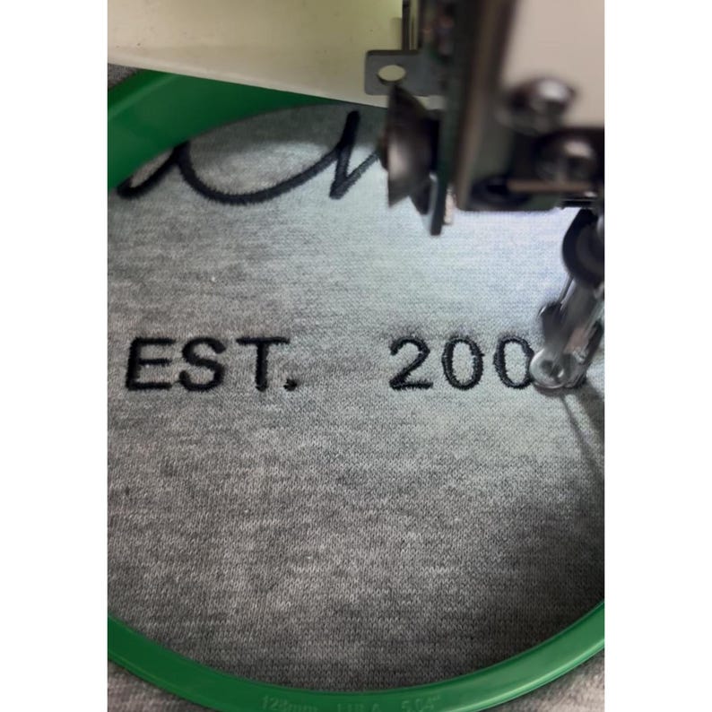 Custom Mama Hoodie with Heart – Personalized Kids Names Sleeve &amp; Est. Year Embroidered Sweatshirt