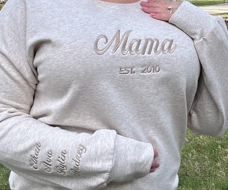 Custom Mama Embroidered Sweatshirt – Personalized Kids Names Sleeve &amp; Est. Year Crewneck