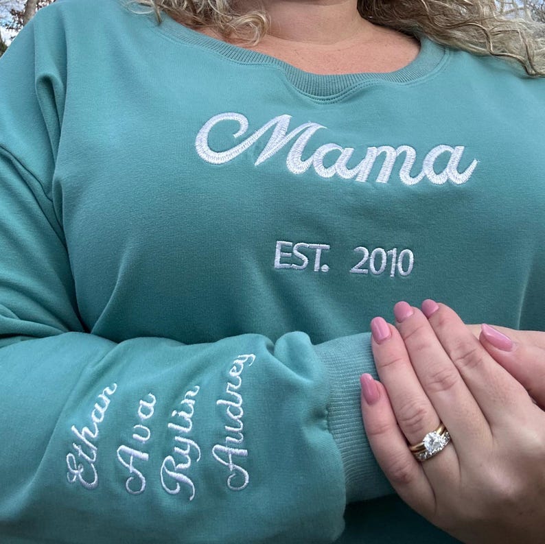Custom Mama Embroidered Sweatshirt – Personalized Kids Names Sleeve &amp; Est. Year Crewneck