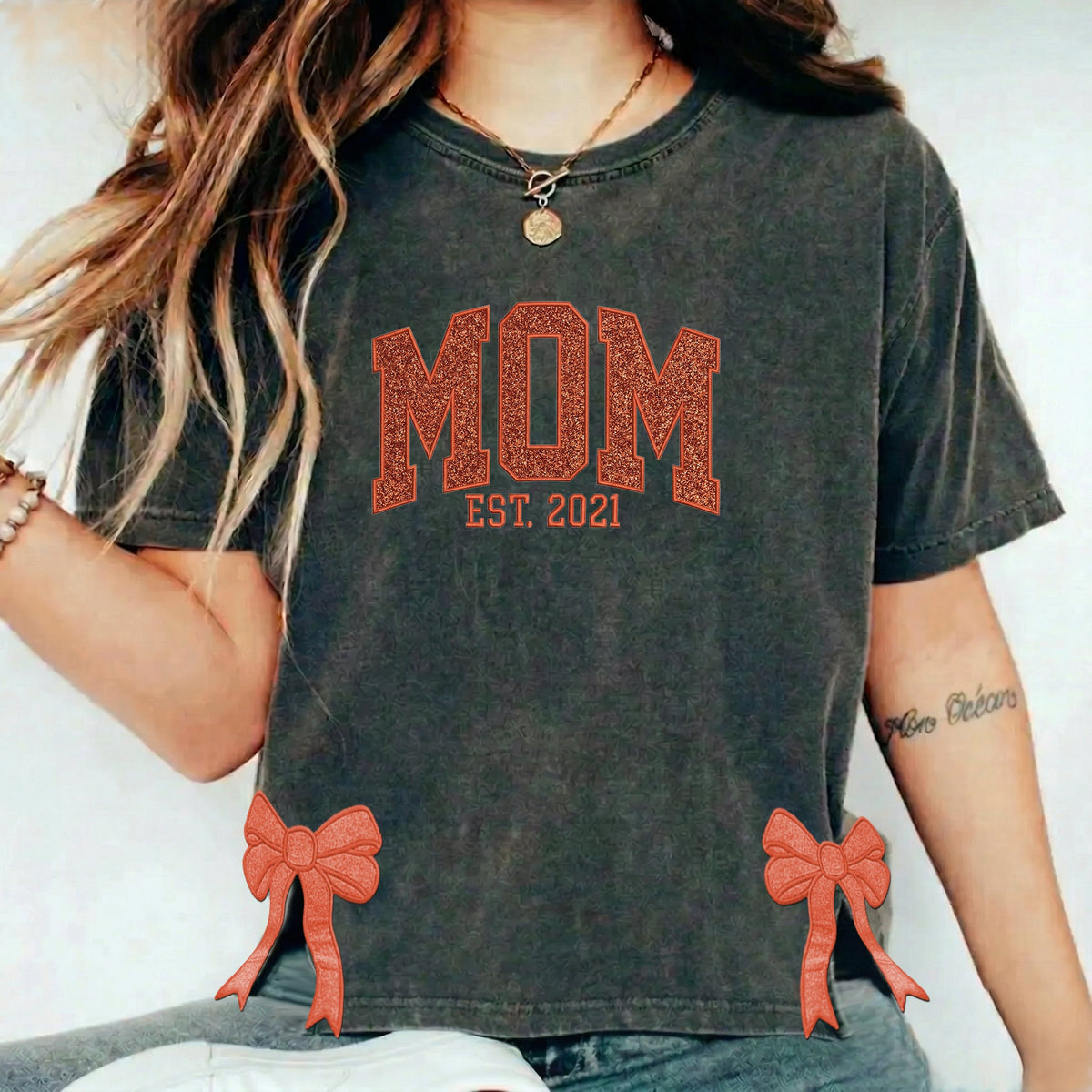 Custom Trendy and Cute Mama Embroidered Glitter Side Bow Washed Sweatshirt | Mother&