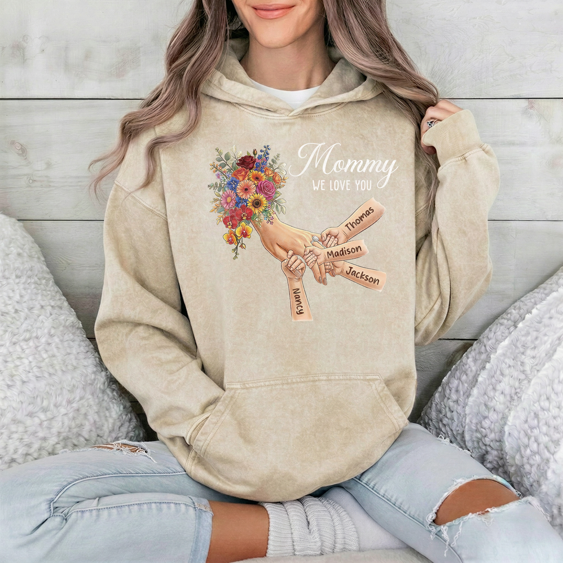 Custom Mommy Holding Hands Vintage Washed Sweatshirt | Mother&