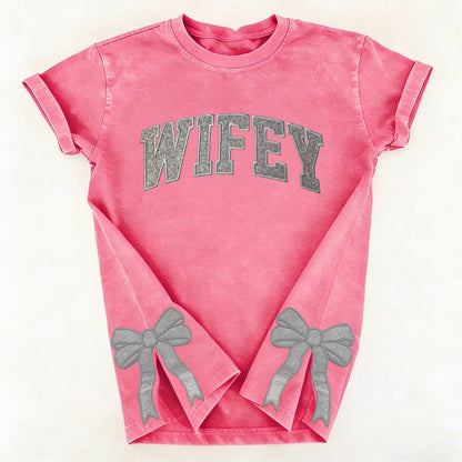 Custom Trendy and Cute Mama Embroidered Glitter Side Bow Washed Sweatshirt | Mother&