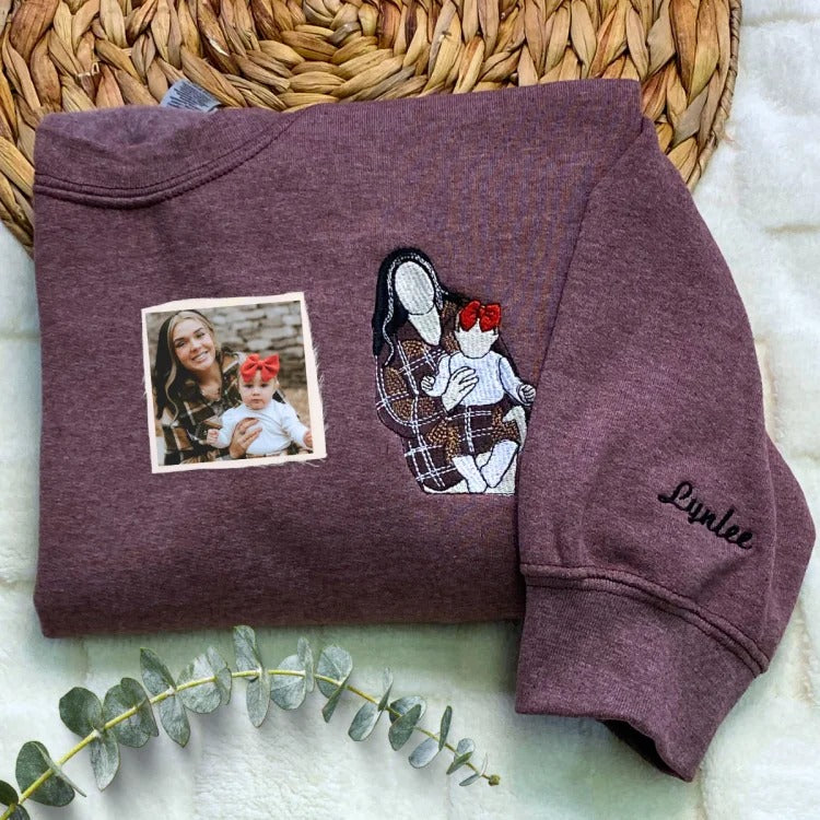 Custom Embroidered Photo Portrait T-shirt Hoodie For Mom - Unique Mother&