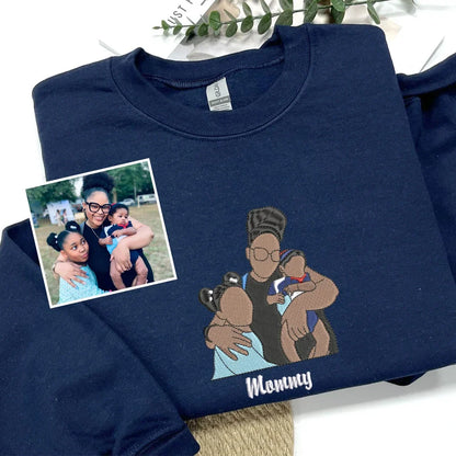 Custom Embroidered Photo Portrait T-shirt Hoodie For Mom - Unique Mother&