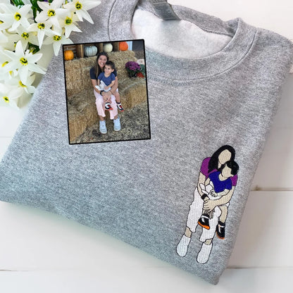 Custom Embroidered Photo Portrait T-shirt Hoodie For Mom - Unique Mother&