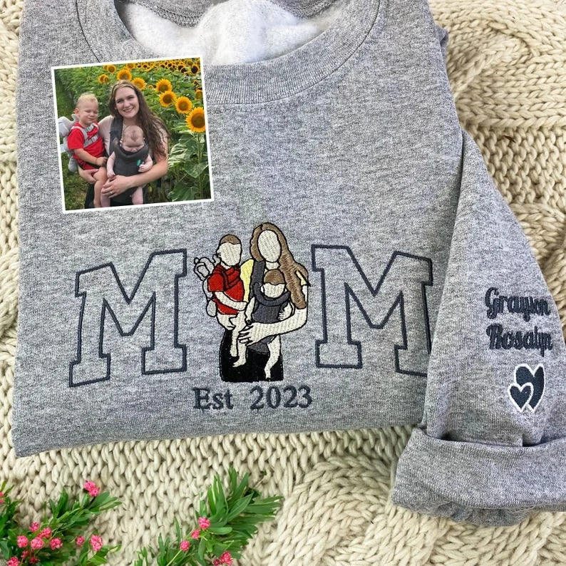 Custom Embroidered Photo Mom and Kids Family Portrait Sweatshirt |  Mother&