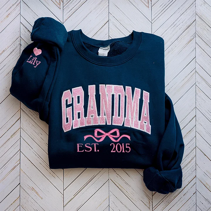 Mom glitter embroidered T-shirt&sweatshirt mother day/personalized year.