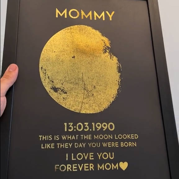 Custom Moon Phase With Custom Text - Commemorative Gift for Mom