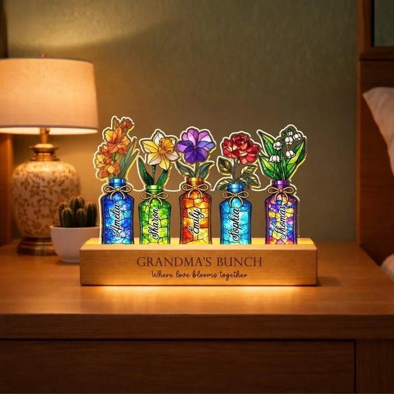 Personalized Mom’s Garden Birth Month Flowers Night Light – Mother’s Day Gift
