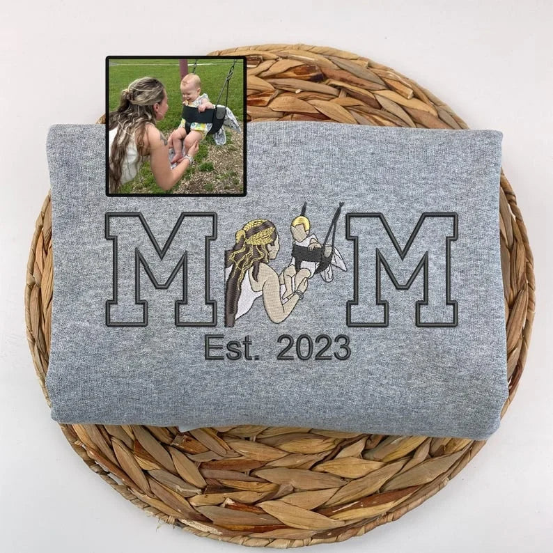 Custom Embroidered Photo Mom and Kids Family Portrait Sweatshirt |  Mother&