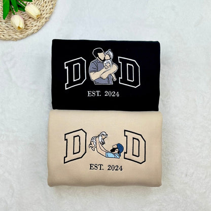 A Papa T-shirt with a photo and a sweatshirt separately embroidered with the portraits of the father and the child