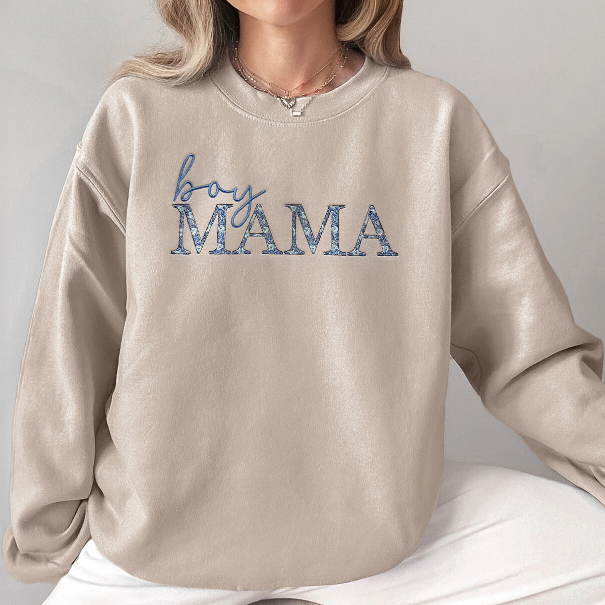 Mama Embroidered Sweatshirt with Floral Chinoiserie Pattern